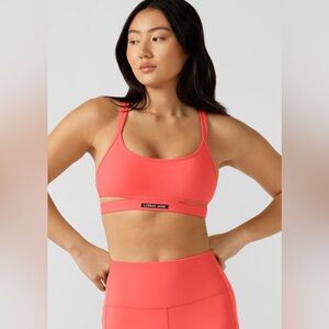 Lorna Jane refresh sports bra in Strawberry